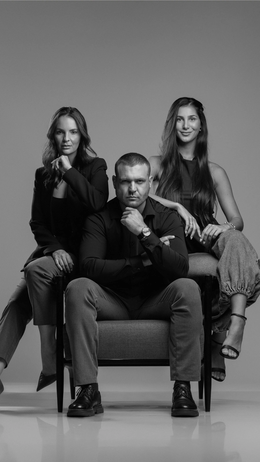 Equipe da Nokaàh Arquitetura no escritório